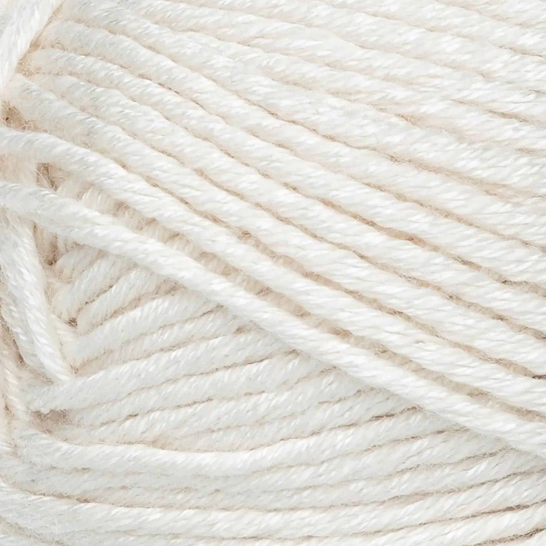 Novita lanka Sointu 50 g sopraano 020