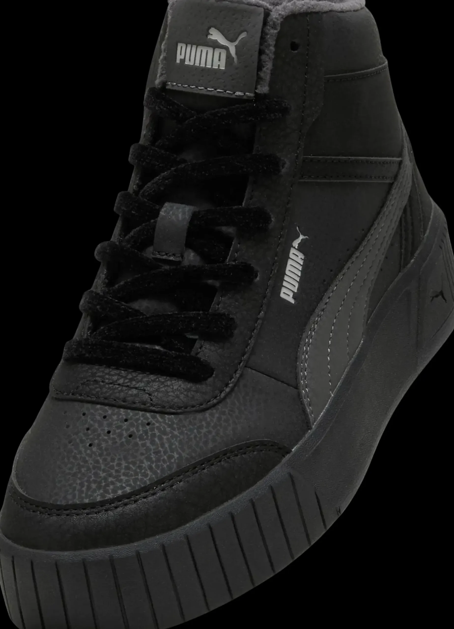 Puma Carina Mia Mid WTR vapaa-ajan jalkineet
