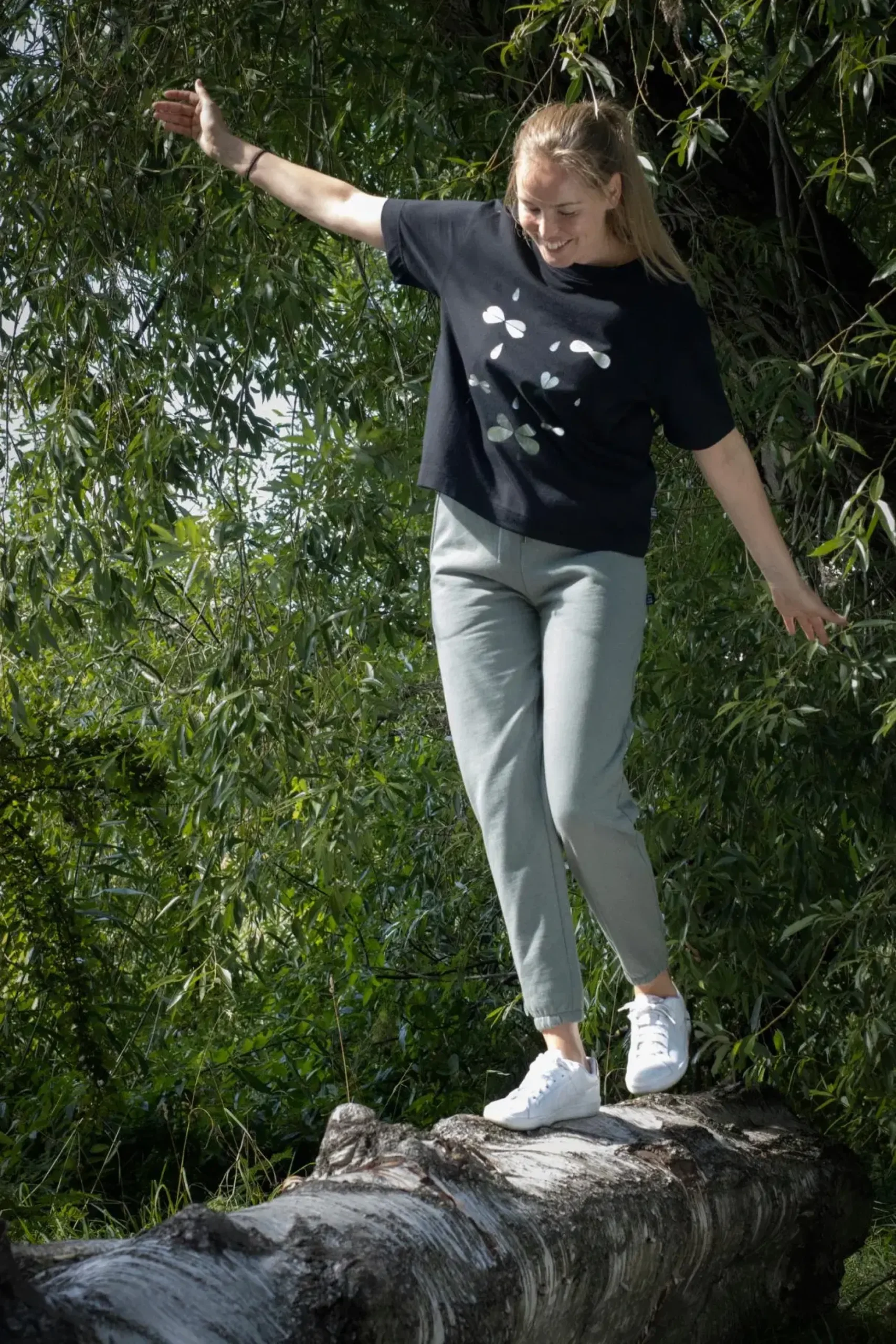 Pure Waste Silver Drop t-paita