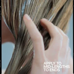 Redken Acidic Grow Full System tuuheuttava hoitoaine oheneville tai latteille hiuksille. Antaa täyteläisyyden tunnetta tyvelle.
