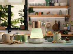 Russell Hobbs lasinen vedenkeitin Calm 27450-70