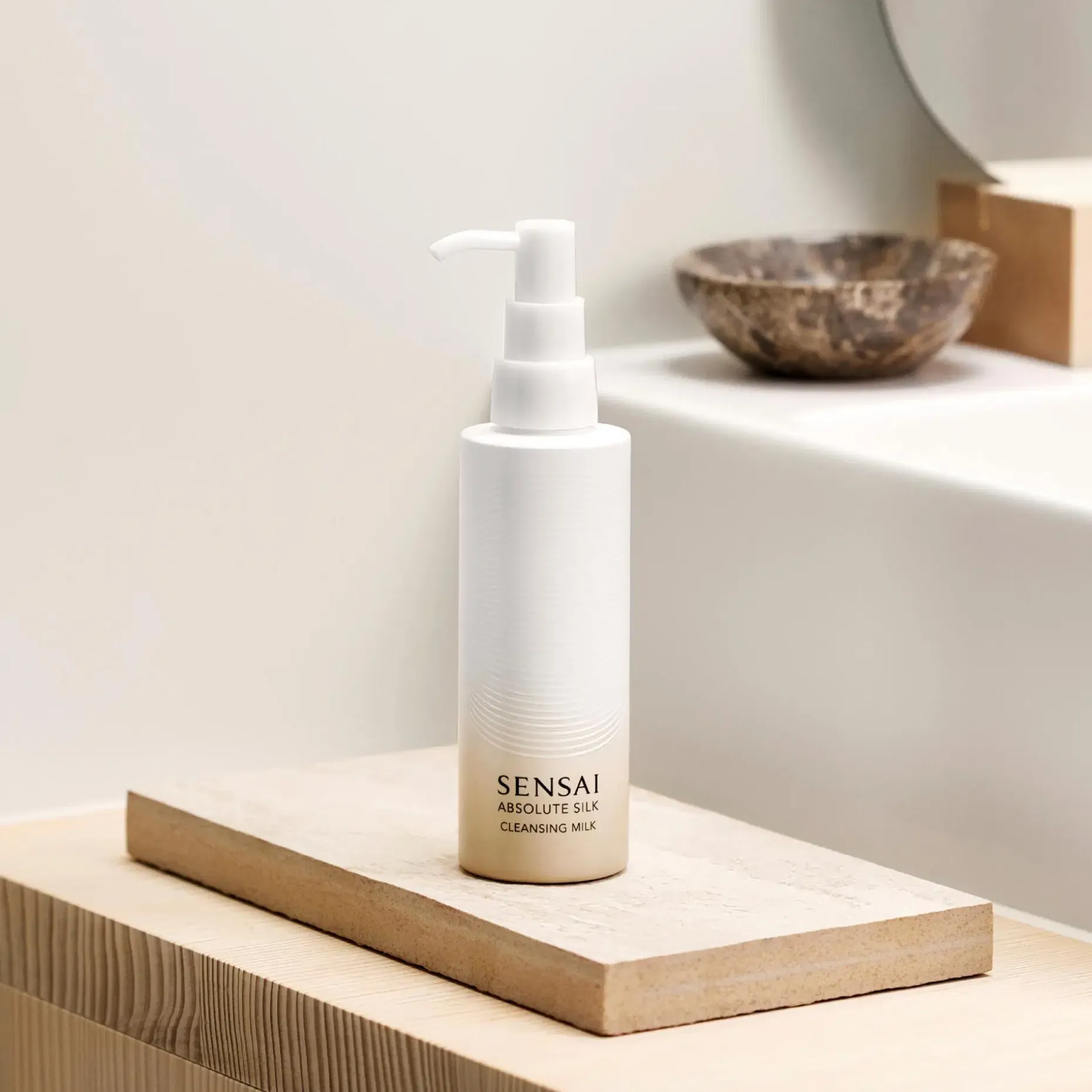 SENSAI Absolute Silk Cleansing Milk 150 ml