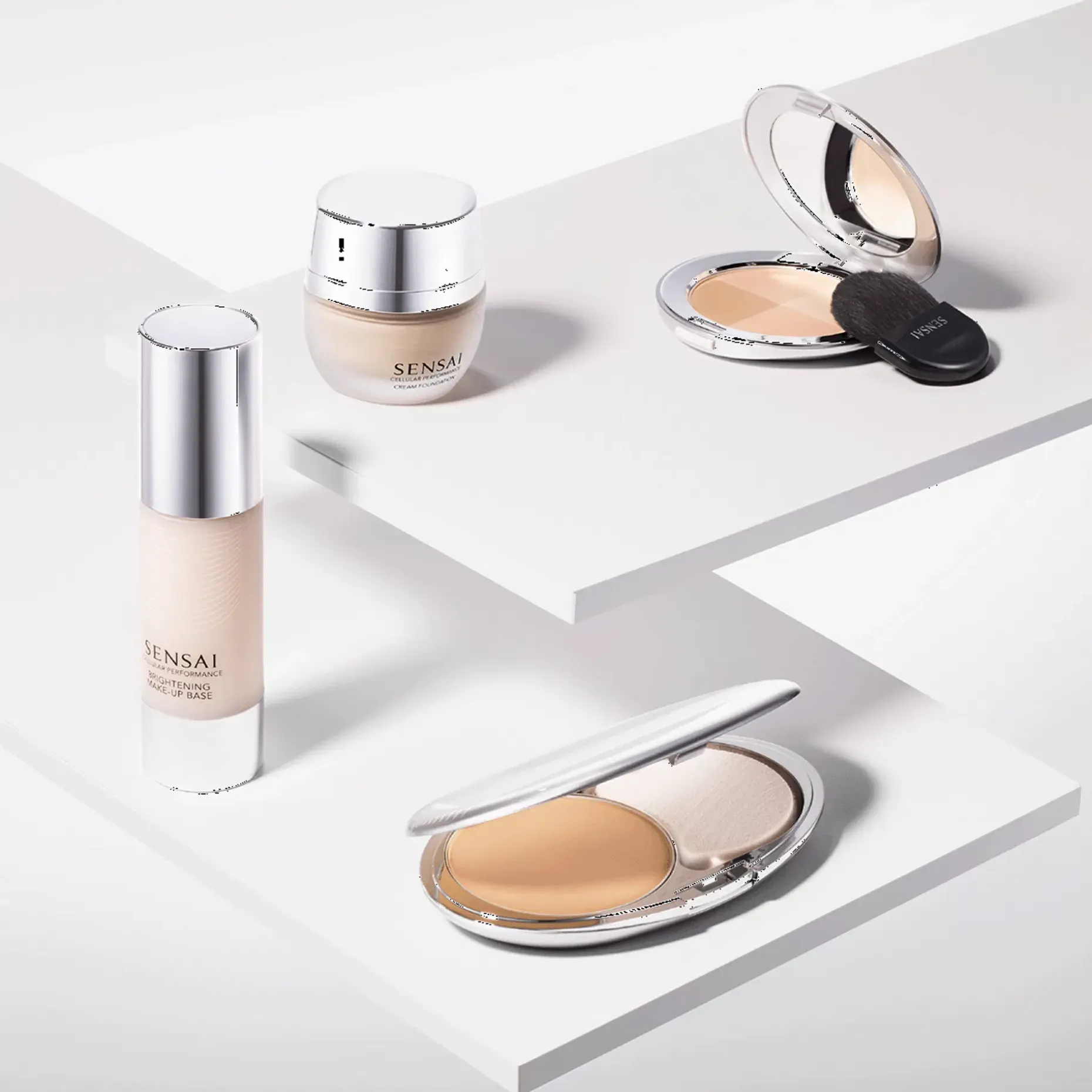 SENSAI Cellular Performance Total Finish Foundation Refill meikkipuuterin täyttöpakkaus 11 g