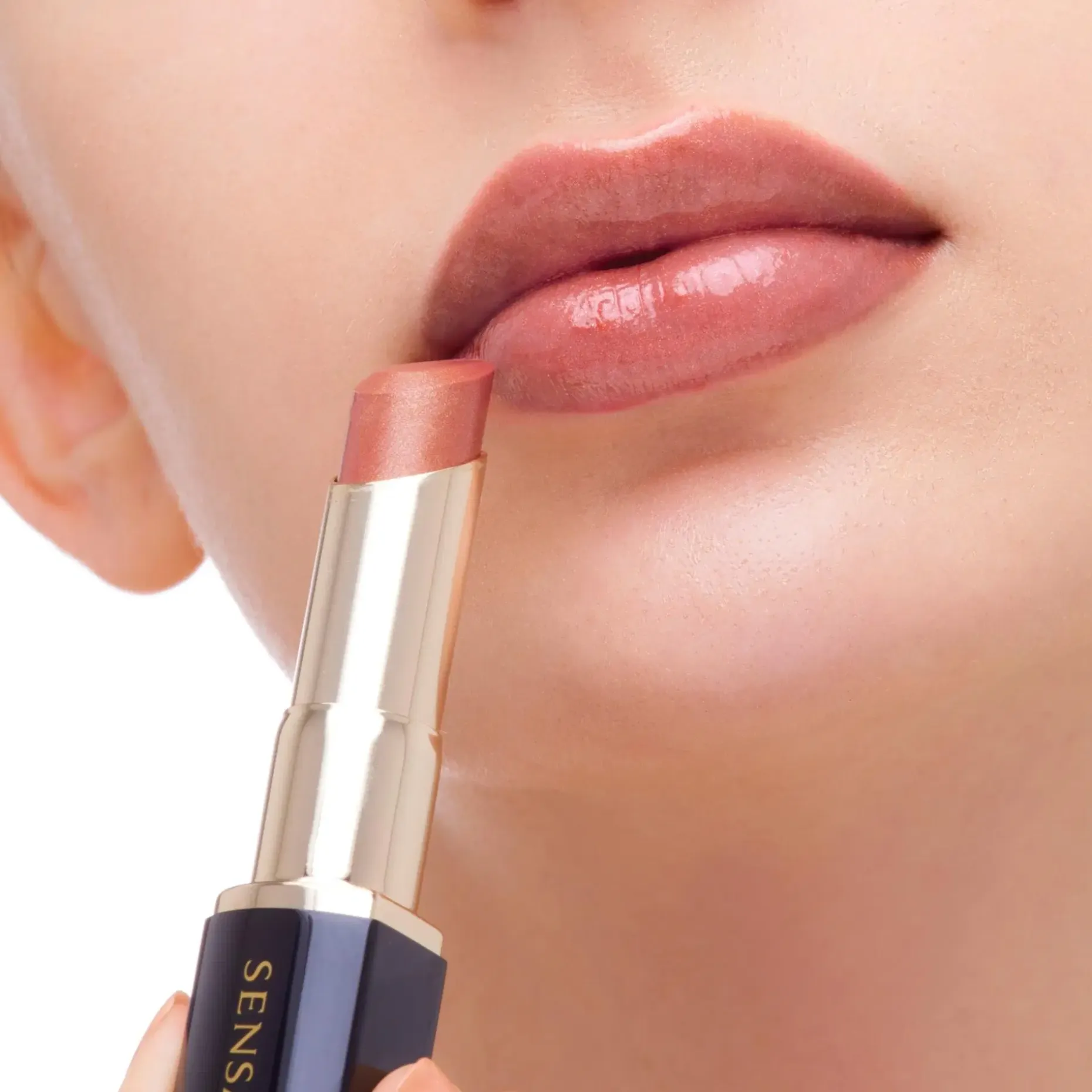 SENSAI Lasting Plump Lipstick Refil huulipunan väritäyttöpakkaus 3,8 g