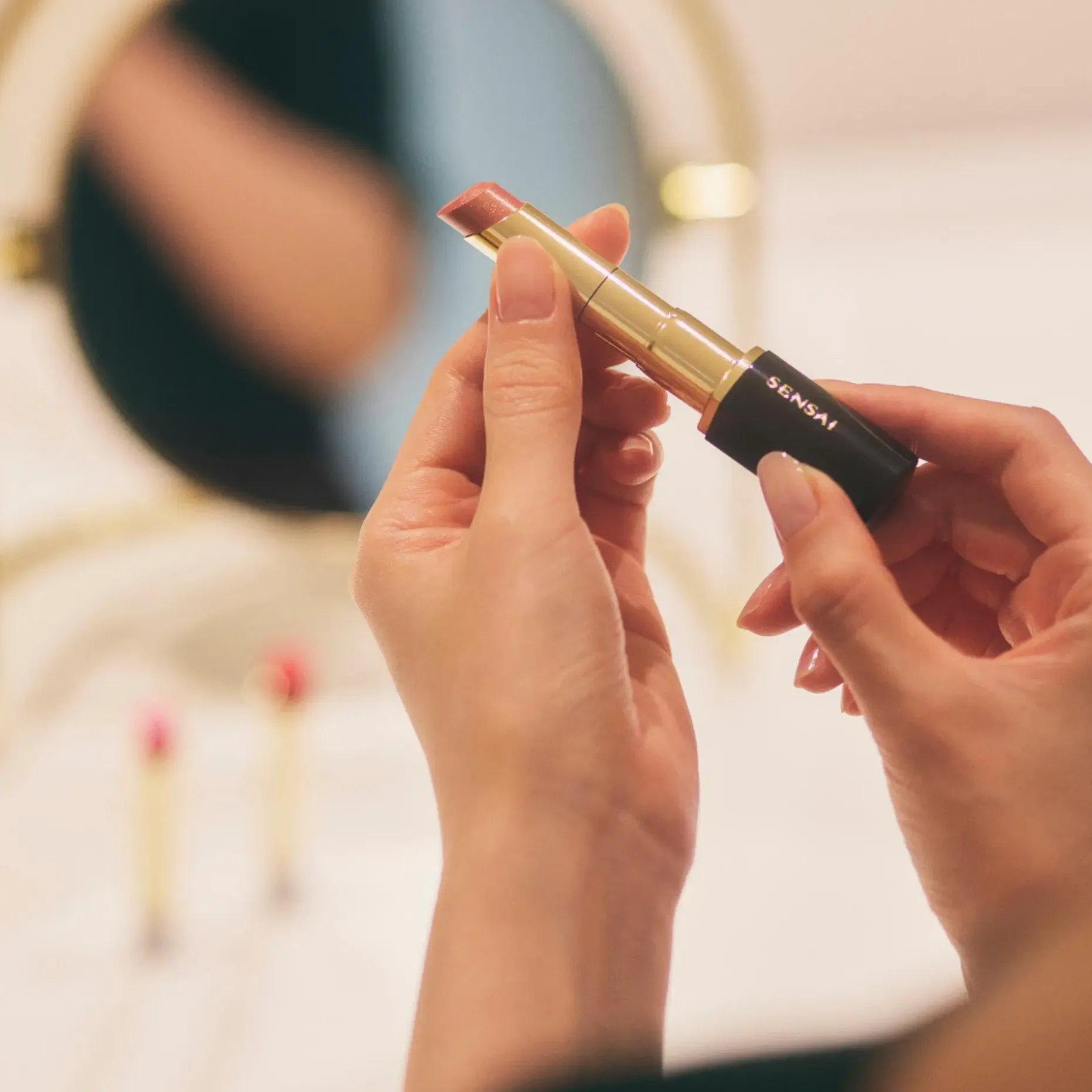 SENSAI Lasting Plump Lipstick Refil huulipunan väritäyttöpakkaus 3,8 g