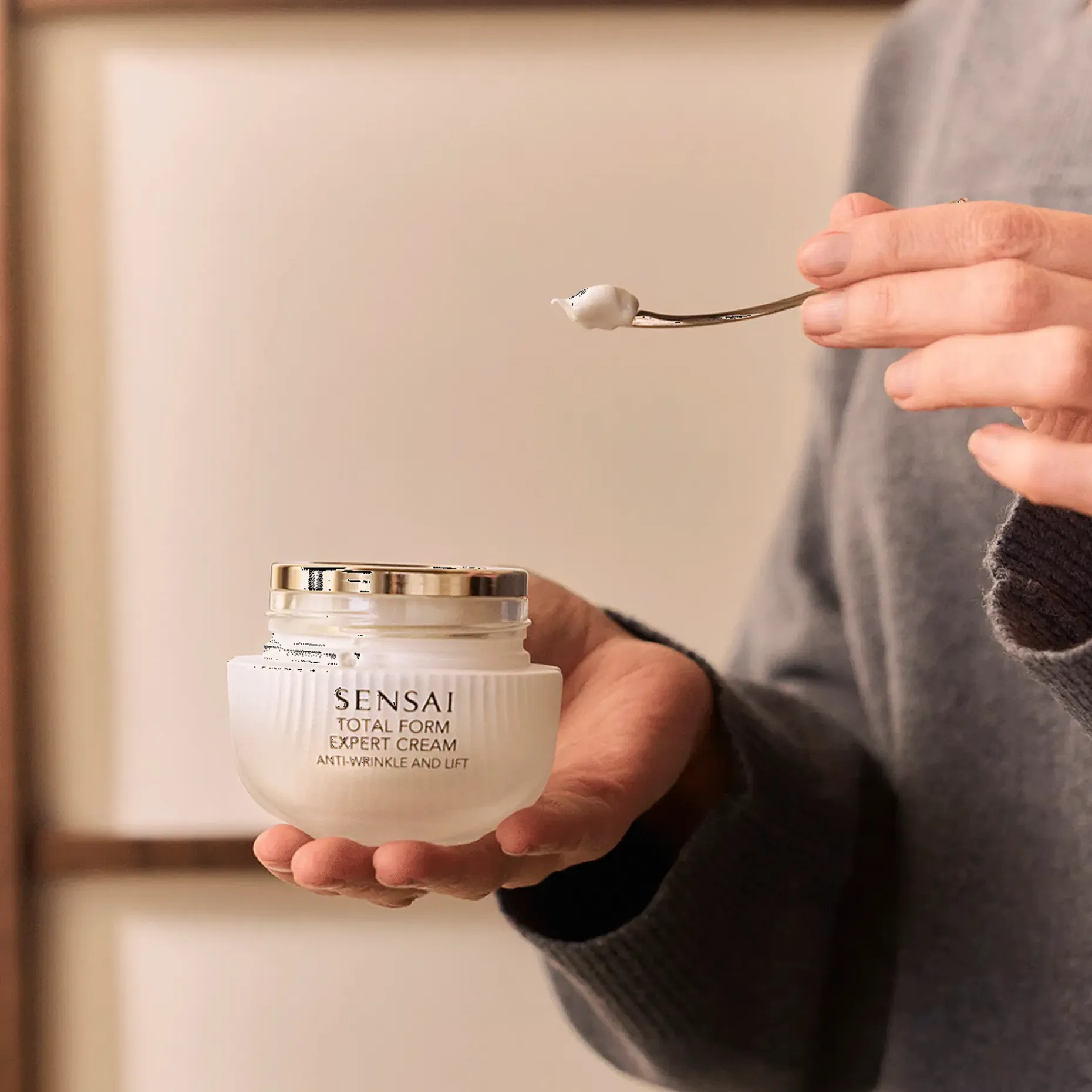 Sensai Total Form Expert Cream anti-ageing kasvovoide 50 ml