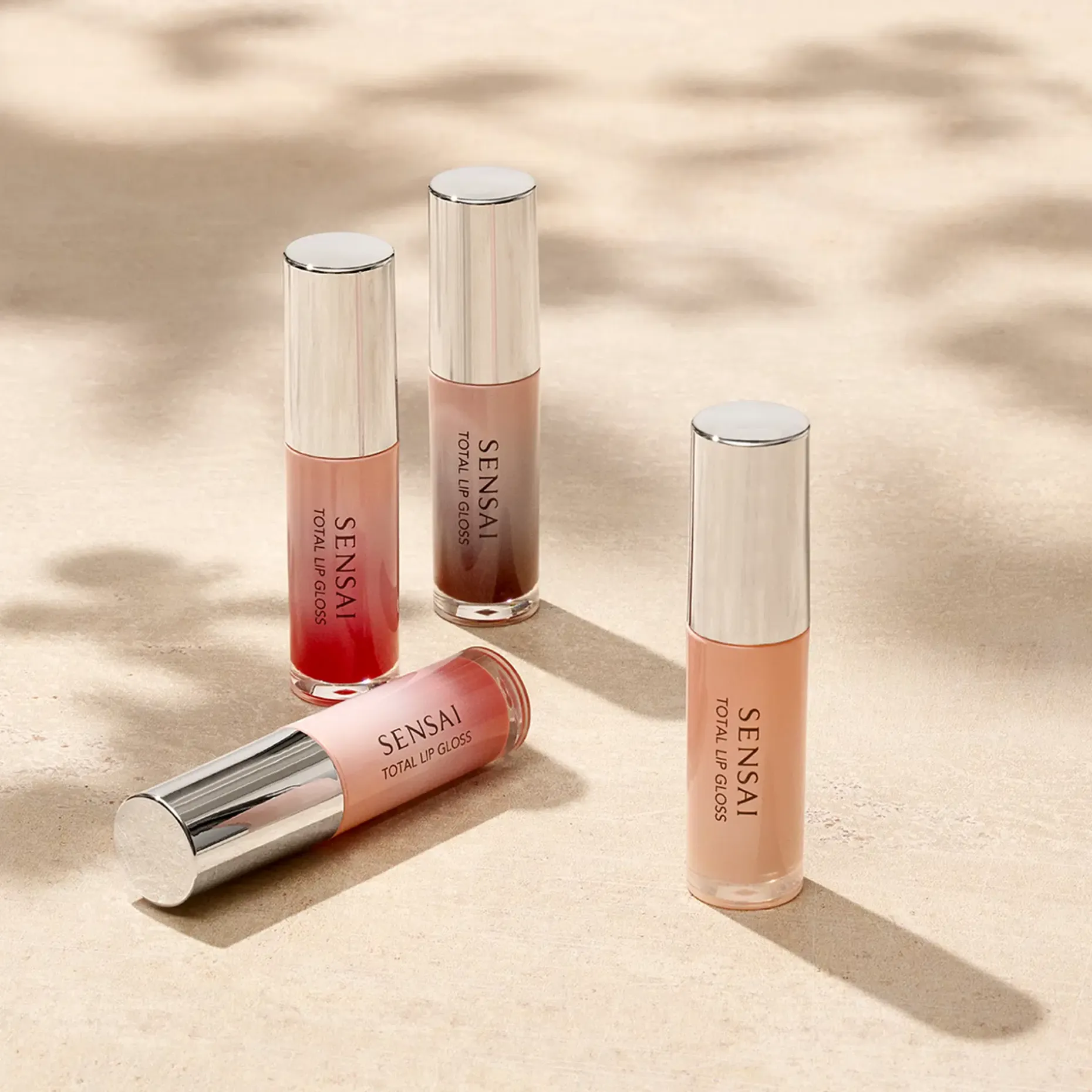SENSAI Total Lip Gloss in Colors värillinen huulikiilto 4,5 ml