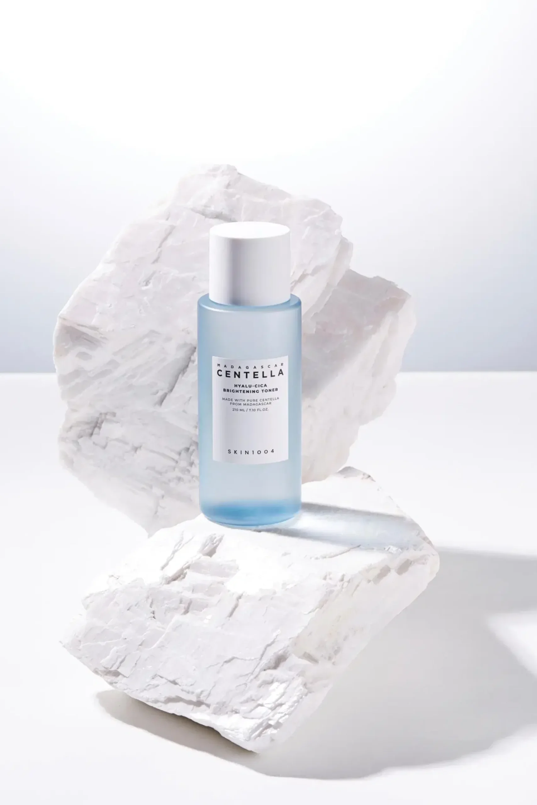 SKIN1004 Madagascar Centella Hyalu-Cica Toner kasvovesi 210 ml