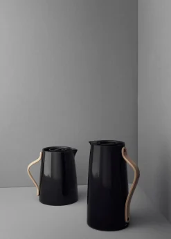 Stelton Emma termoskannu teelle 1,0 l, musta