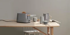 Stelton Emma termoskannu teelle 1,0 l, vaaleanharmaa