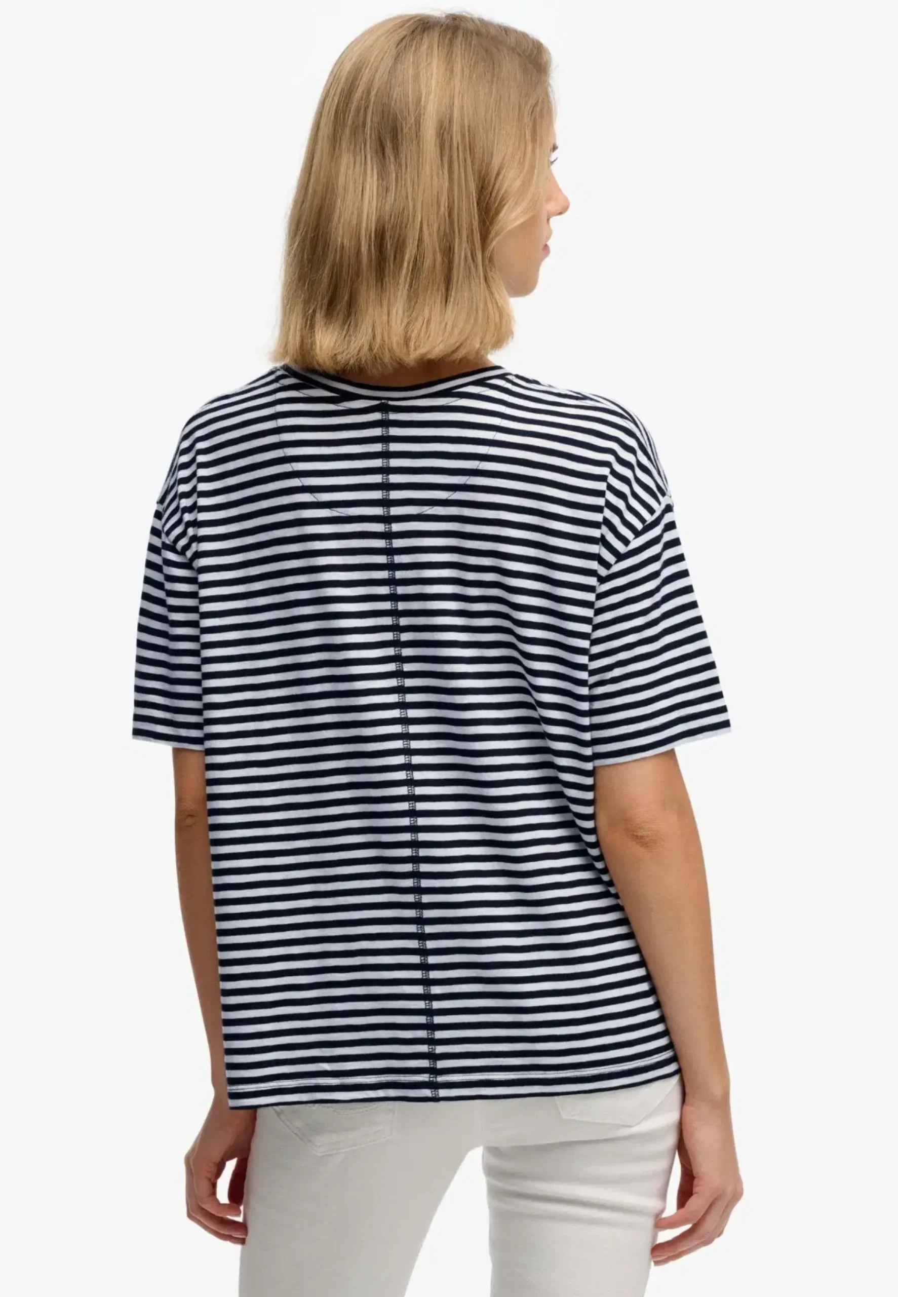 Superdry Studios crew t-paita