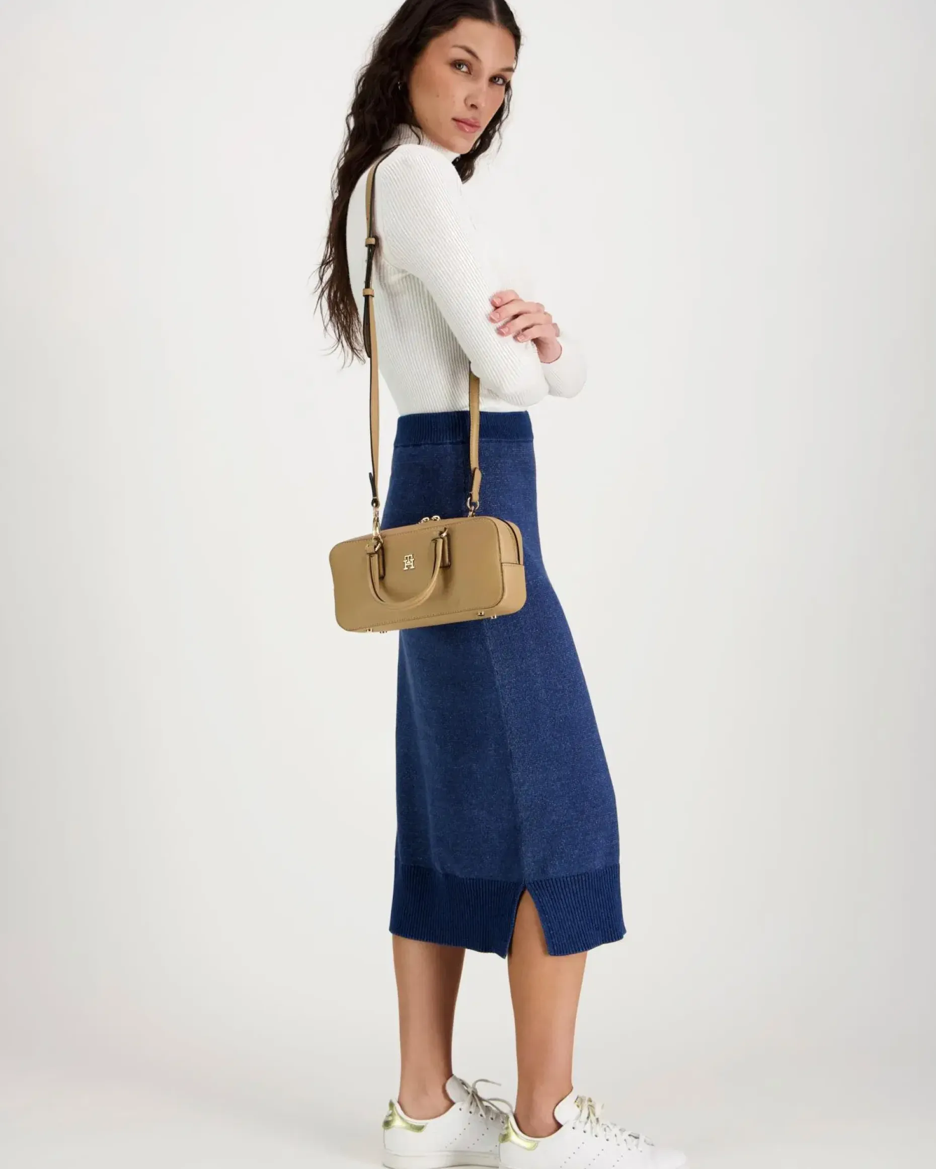 Tommy Hilfiger TH daily olkalaukku