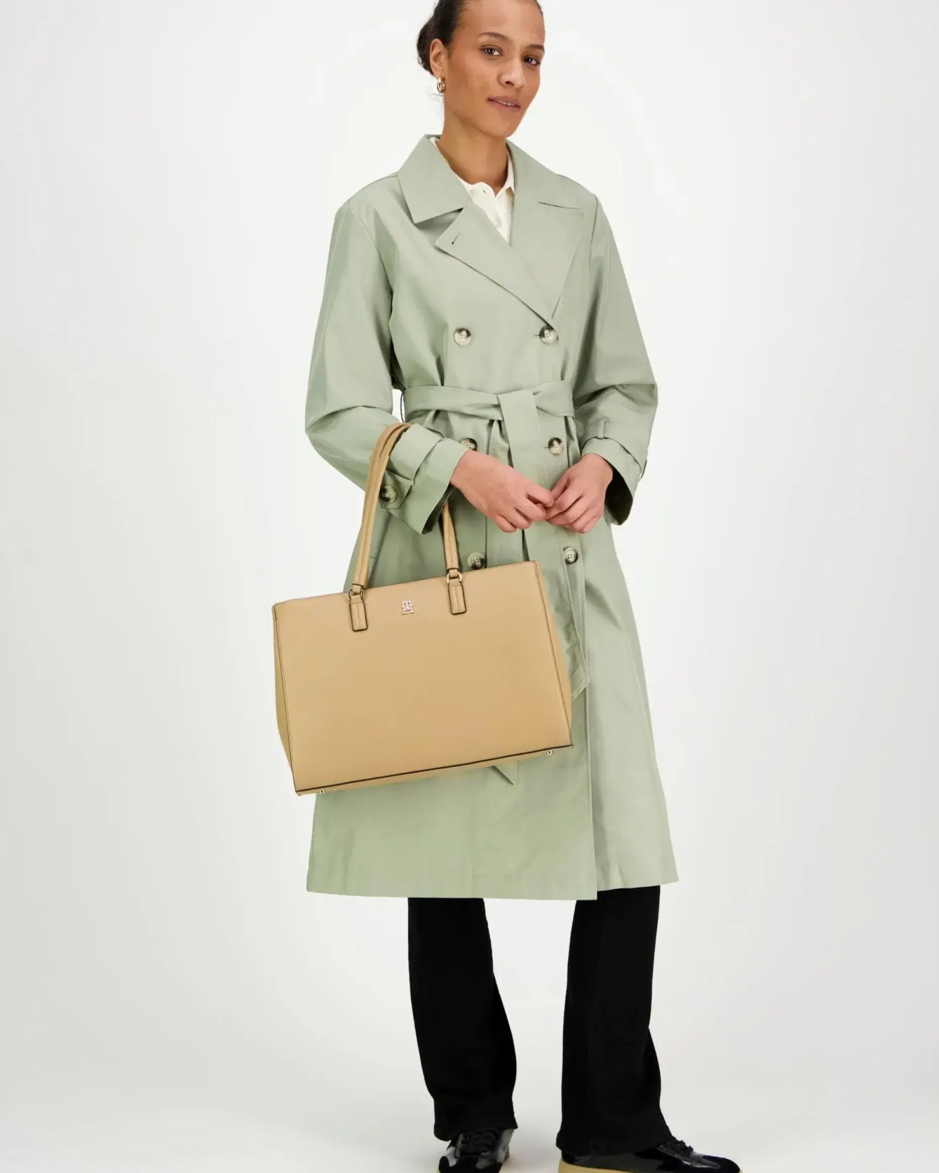 Tommy Hilfiger TH daily tote olkakassi