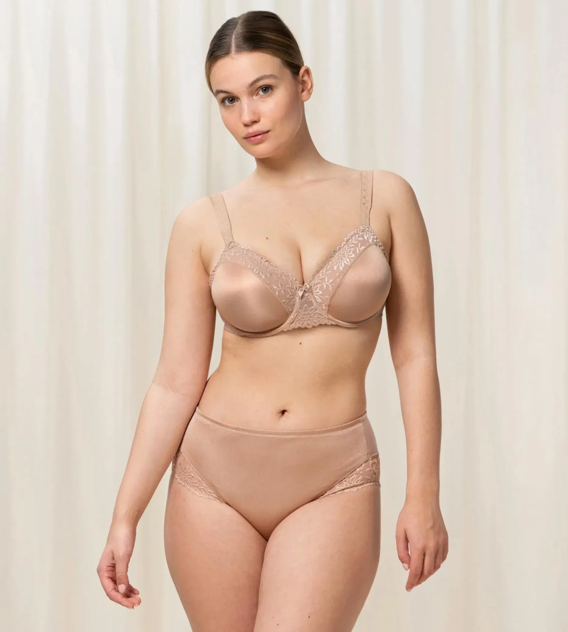 Triumph Ladyform Soft kaarituelliset rintaliivit