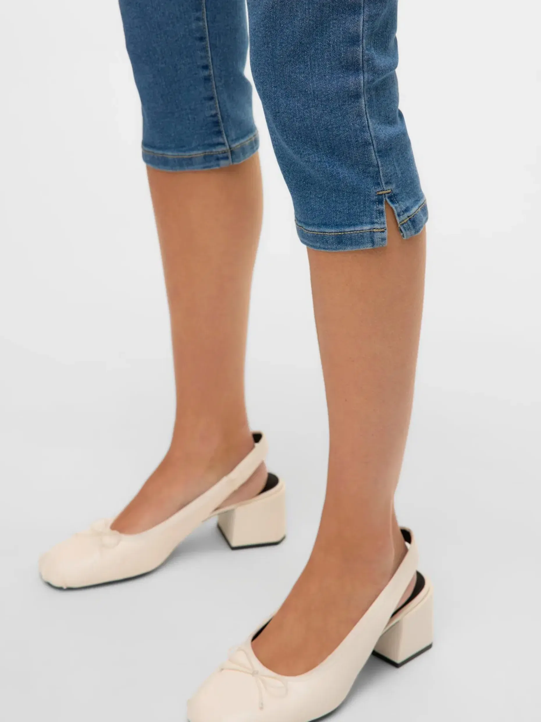 Vero Moda VMElly farkkucaprit