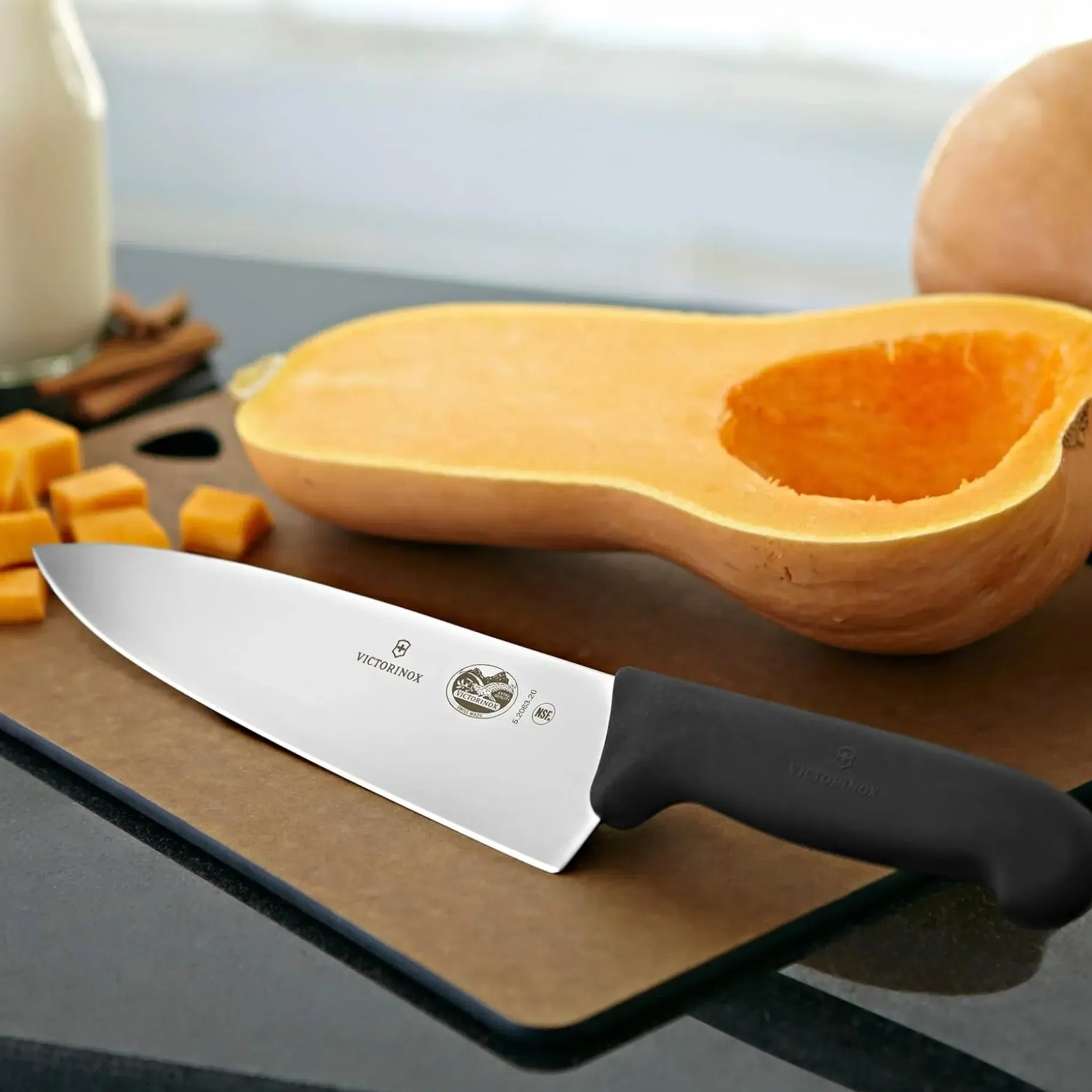 Victorinox -kokkiveitsi 20 cm