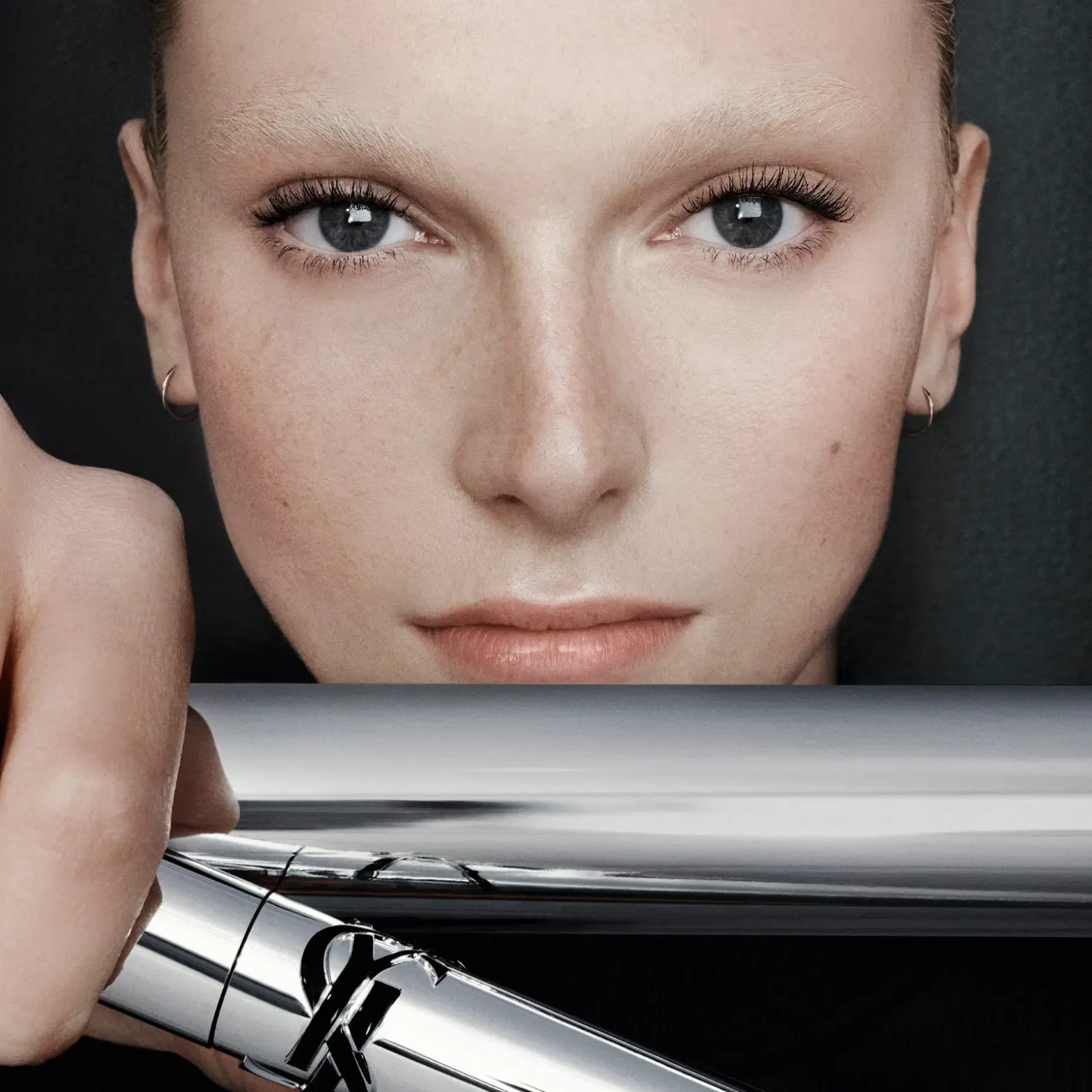 Yves Saint Laurent Lash Latex ripsiväri 10 ml