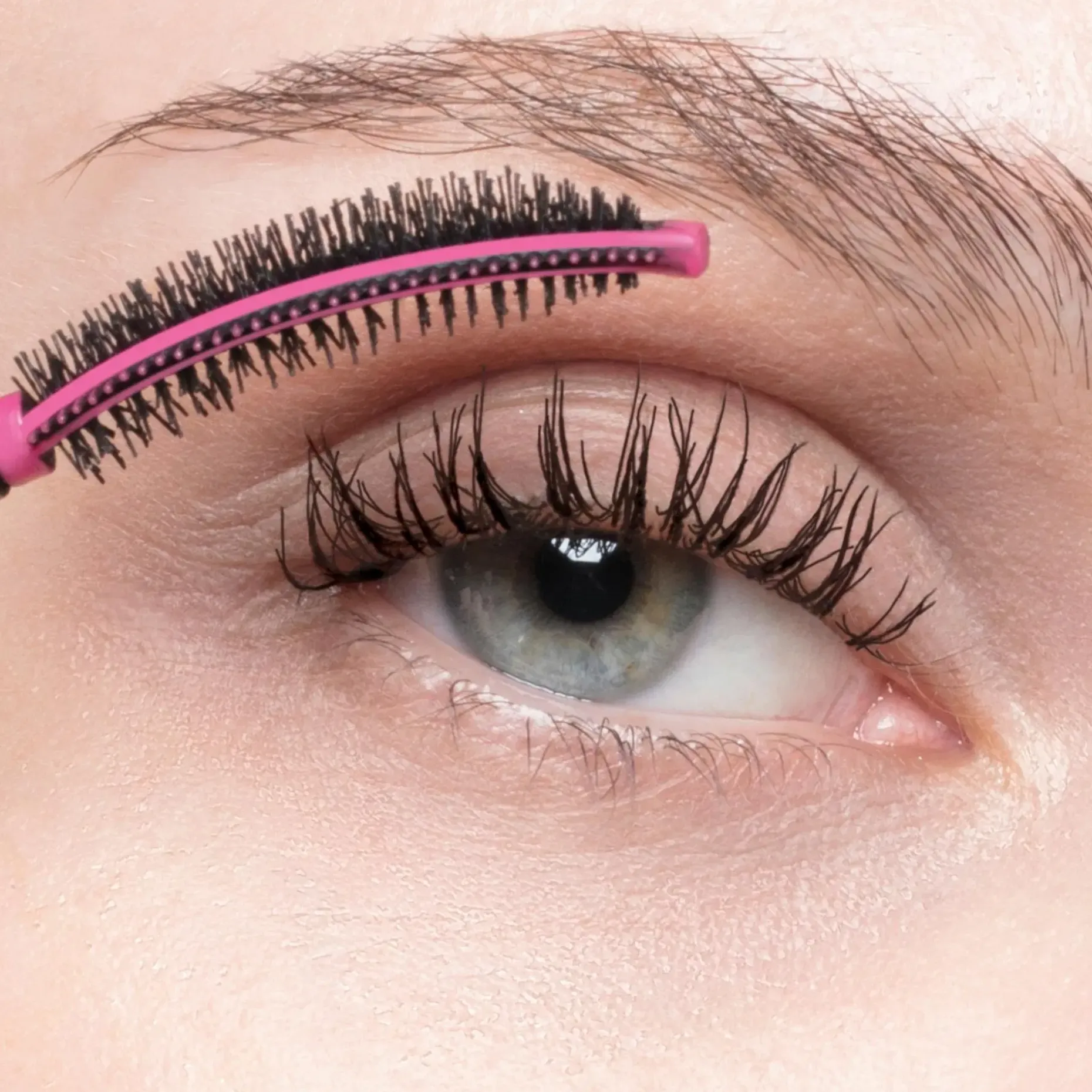 Yves Saint Laurent Mascara Volume Effet Faux Cils The Curler maskara 6,5 ml